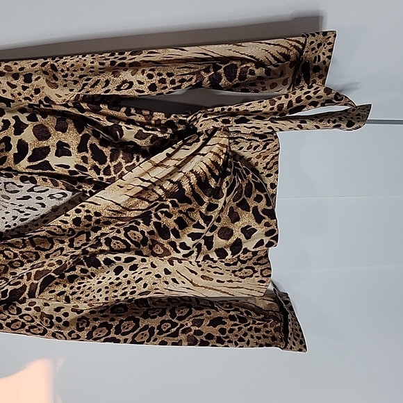 Jones New York Signature Wrap Top - Picture 3 of 10